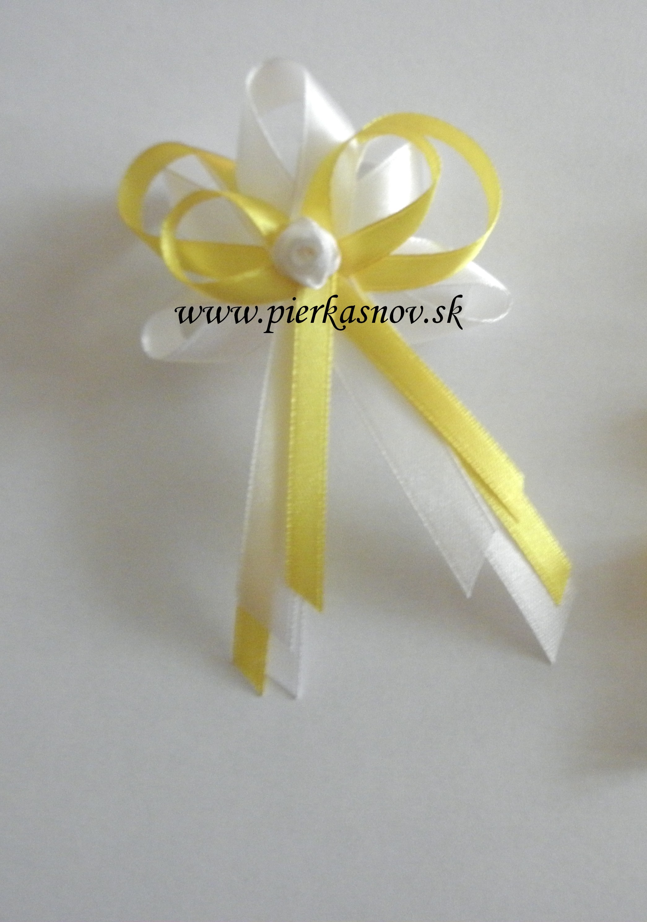 Svadobné pierka veľké - bielo žlté s ružičkou