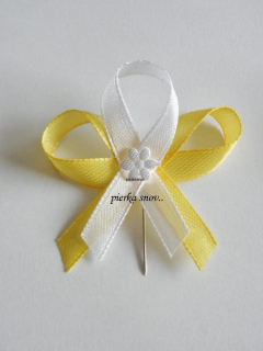 svadobné pierko žlté s bielym kvietkom VZOR 2