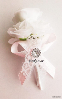 Svadobné pierko bielo - ružové s čipkou a štrasom