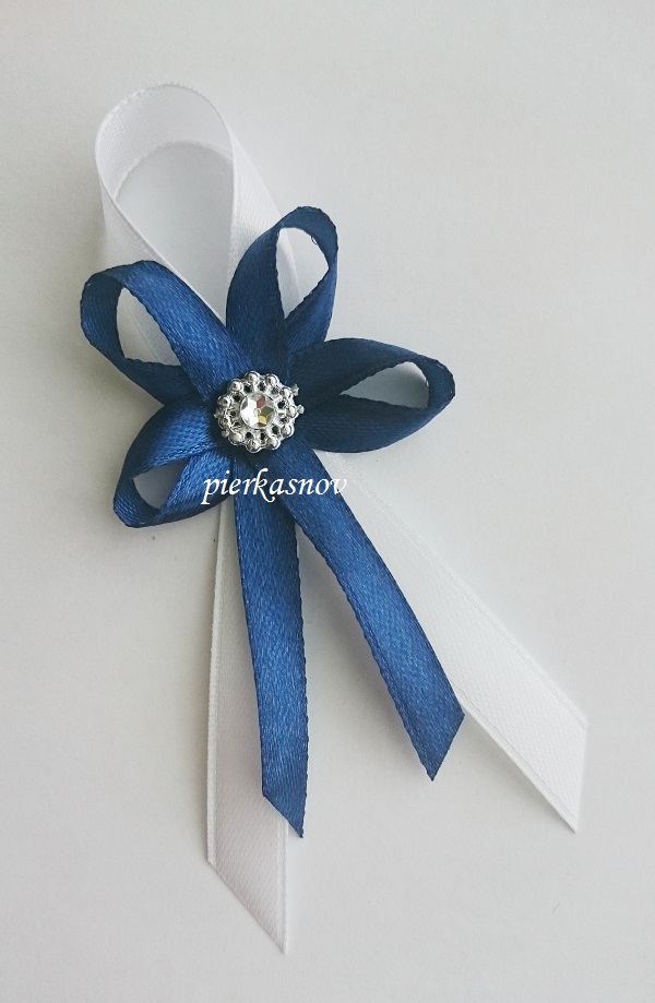 Svadobné pierko stredné - bielo - modré 