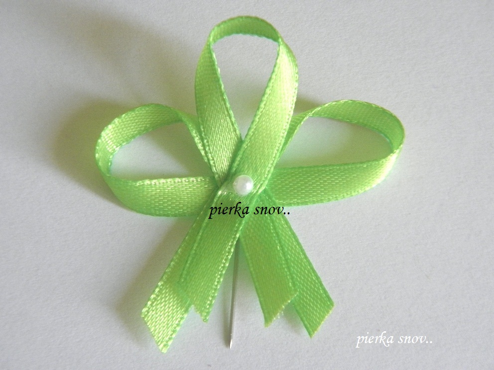 svadobné pierko zelené 2 s perličkou VZOR 3