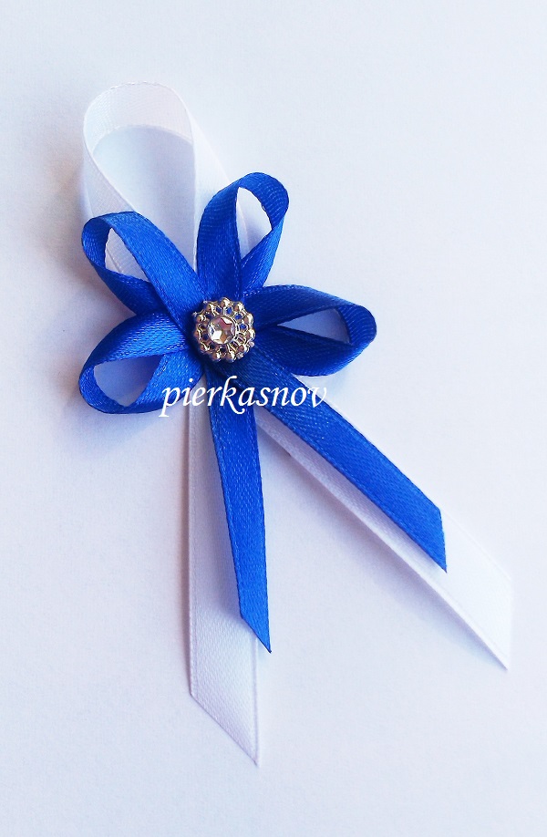 Svadobné pierko stredné bielo modré 