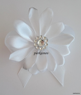 Svadobné pierko biely kvet